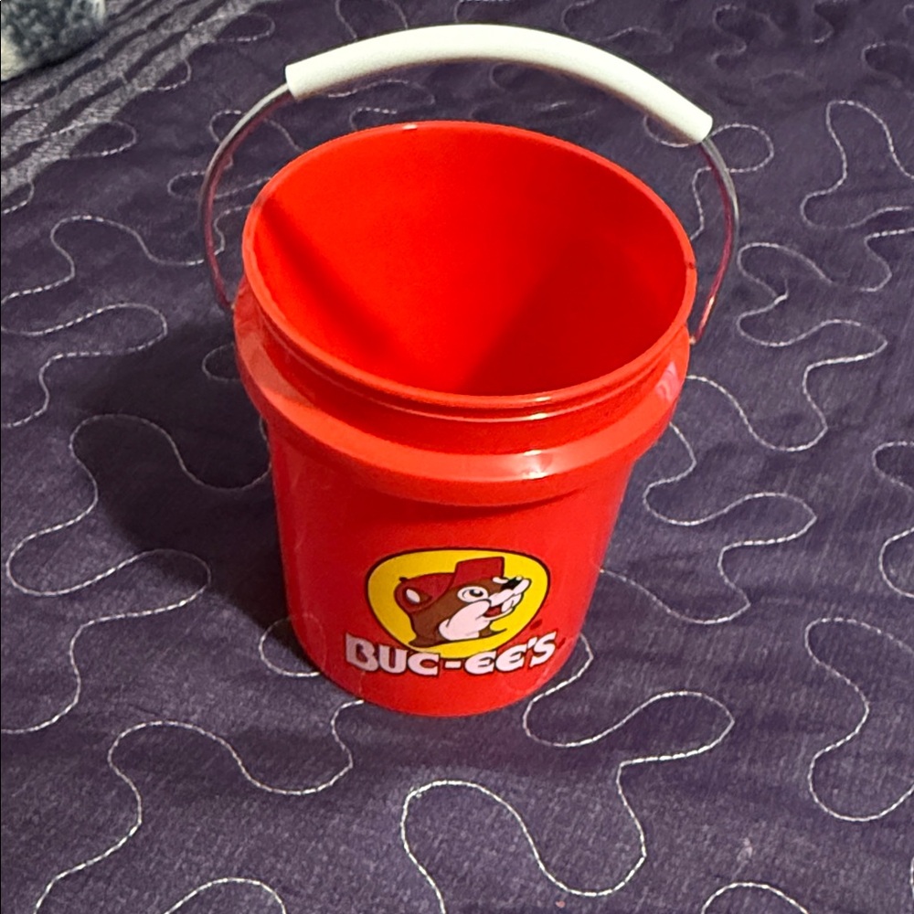 Buc-ee's Red mini Bucket with Handle